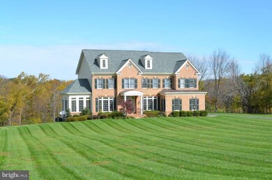 35428 Greyfriar Dr, Round Hill, VA 20141 - photo 2