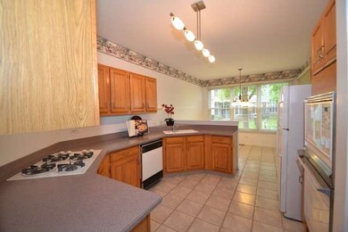 106 Yale Ct unit 34RG10, Glenview, IL 60026 - photo 3