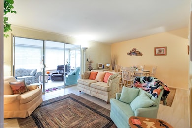 Large greatroom open to AZ room and has