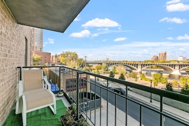 401 S 1st St unit 213, Minneapolis, MN 55401 - photo 2