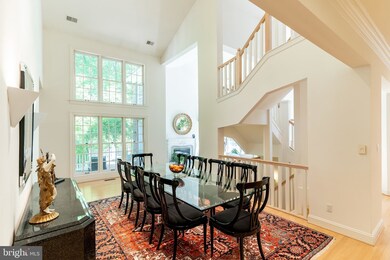 7028 Mountain Gate Dr, Bethesda, MD 20817 - photo 2