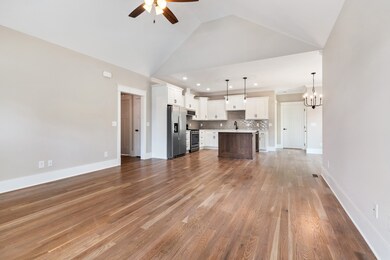 102 Mccreary Heights, Dickson, TN 37055 - photo 6