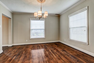 3211 Parkwood Dr, Houston, TX 77021 - photo 6