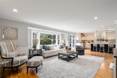 4 Pond Brook Cir, Weston, MA 02493 - photo 4