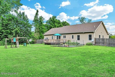 96 Thompson St, Troy, NY 12180 - photo 2