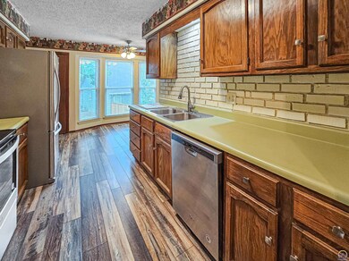 8262 Monrovia St, Lenexa, KS 66215 - photo 6