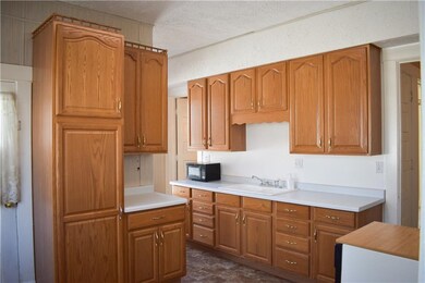 345 Columbia Ave, Tipton, IN 46072 - photo 5