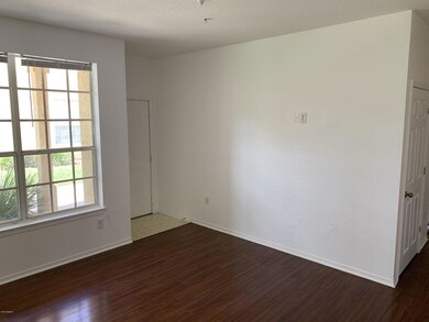 alt condo 10