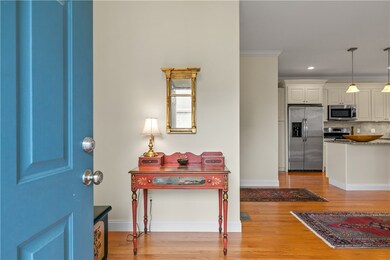 97 Osprey Ct unit 12B, Middletown, RI 02842 - photo 3