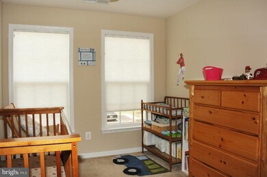 2438 Battery Hill Cir, Woodbridge, VA 22191 - photo 5