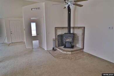 323 SE Sheridan Rd, Sheridan, OR 97378 - photo 7