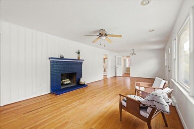 108 Robinhood Rd, Staunton, VA 24401 - photo 7