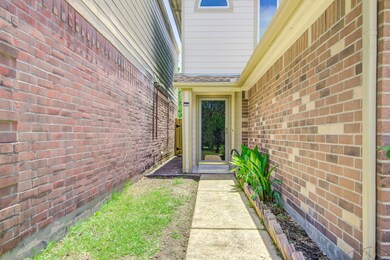 9234 Kingsrose Ln, Houston, TX 77075 - photo 4