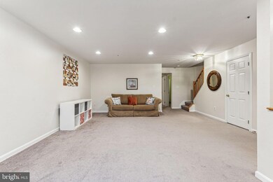 9212 Vanfleet Ct, Laurel, MD 20708 - photo 5