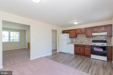 1402 Rogers Ln, Severn, MD 21144 - photo 7