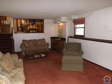 3825 SW Gamwell Rd, Topeka, KS 66610 - photo 7