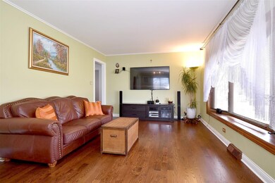 2155 Chase Ave, Des Plaines, IL 60018 - photo 4