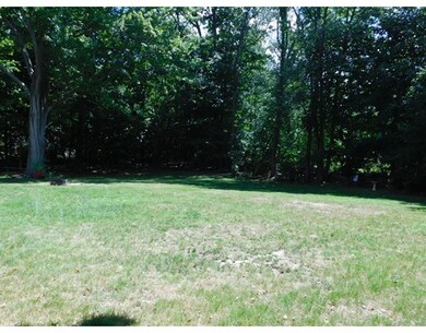 18 Dupont Cir, Leominster, MA 01453 - photo 3