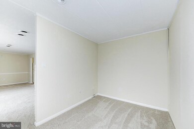 2624 Fort Farnsworth Rd unit 212, Alexandria, VA 22303 - photo 7