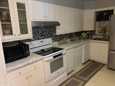 316-18 E. BROAD ST. HAZ.  kitchen 3