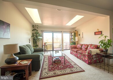 103 Skyhill Rd unit 9, Alexandria, VA 22314 - photo 3