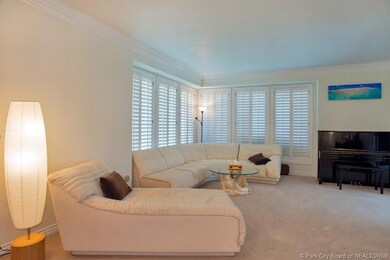 2120 E Willow Park Ln, Sandy, UT 84093 - photo 3