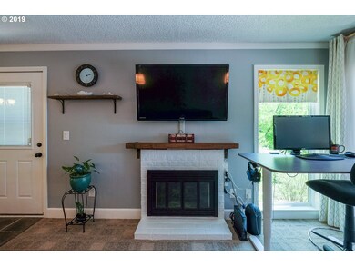 7536 SW Barnes Rd unit C, Portland, OR 97225 - photo 5