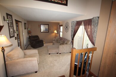 11726 Pine Way unit B, Huntley, IL 60142 - photo 6