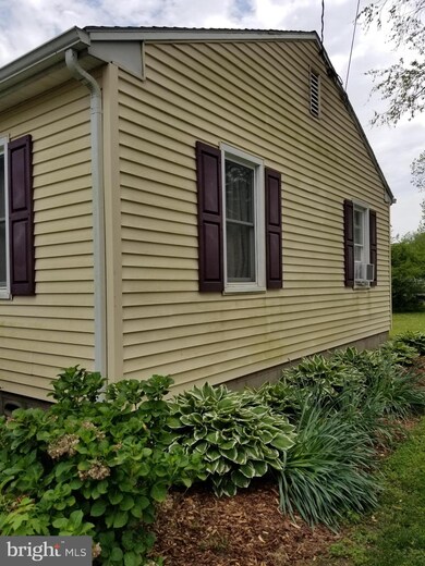 29399 Maple Ave, Trappe, MD 21673 - photo 2