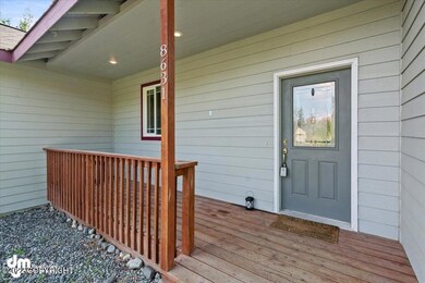 02-Exterior Front _ETL5965