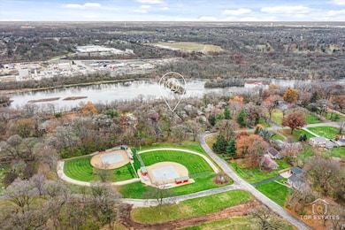 948 Woodland Ave, Batavia, IL 60510 - photo 6