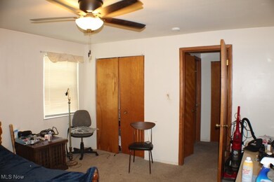 5378 Lee Rd, Maple Heights, OH 44137 - photo 7