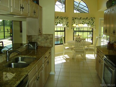 Lovely Galley Kitchen to EIK