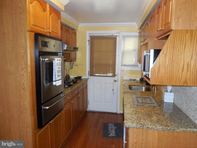 1035 Foxwood Ln, Essex, MD 21221 - photo 4