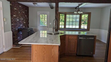 10 Williams Park Rd, Albany, NY 12211 - photo 7