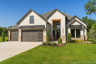 4708 S Sequoia Ave, Broken Arrow, OK 74011 - photo 2