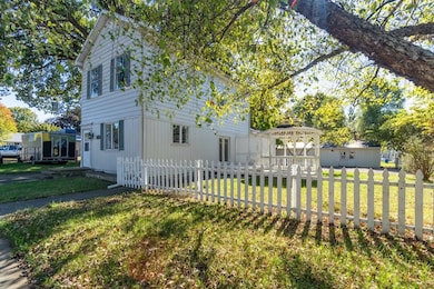 202 E Toledo St, Fremont, IN 46737 - photo 2