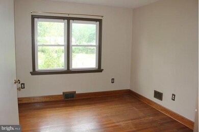 335 East Ave, Greencastle, PA 17225 - photo 6