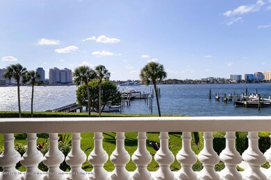 184 Bradley Pl 203 balcony