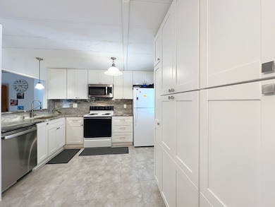 25916 Vascaya, Leesburg, FL 34748 - photo 4