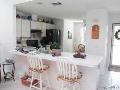 Kitchen Breakfast Bar