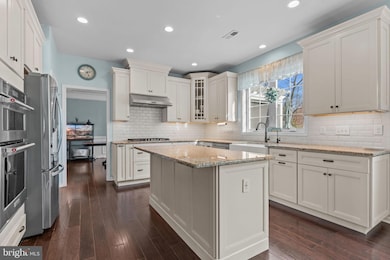 204 Pennland Farm Dr, Perkasie, PA 18944 - photo 6