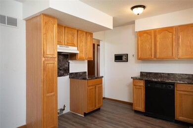 Large spacious eat in Kitchen with dishwasher