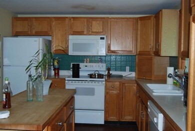 40 Maggie Ln, West Barnstable, MA 02668 - photo 2