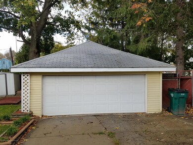 1112 Cooper Ave, Lansing, MI 48910 - photo 4