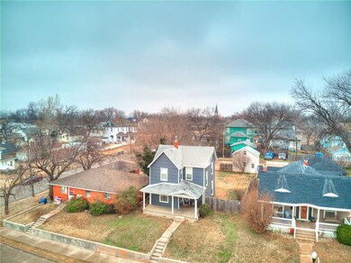 606 E Oklahoma Ave, Guthrie, OK 73044 - photo 4