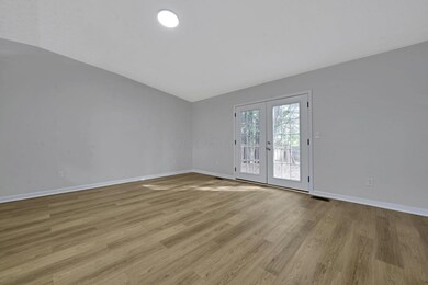 3843 Peak Ridge Dr, Columbus, OH 43230 - photo 5