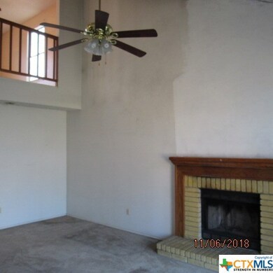 304 Texas St, Copperas Cove, TX 76522 - photo 2