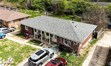 1313 S Franklin Ave, Independence, MO 64052 - photo 3