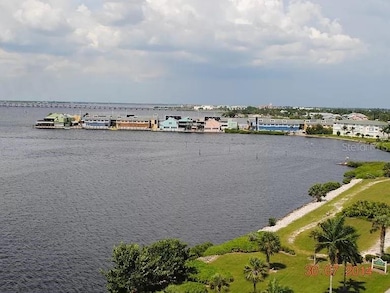 1500 Park Beach Cir unit 3E, Punta Gorda, FL 33950 - photo 3